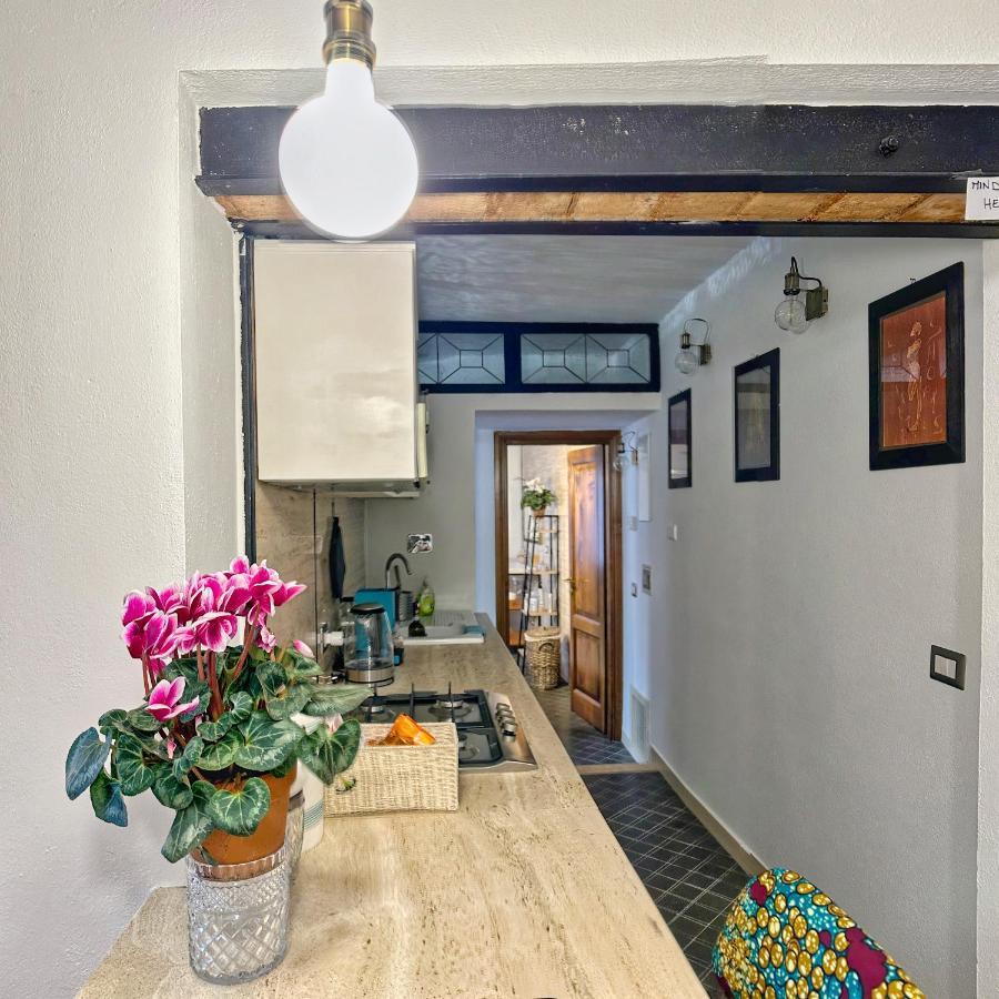 Lovely Apartment In Via Della Scala, Trastevere Rom Exteriör bild