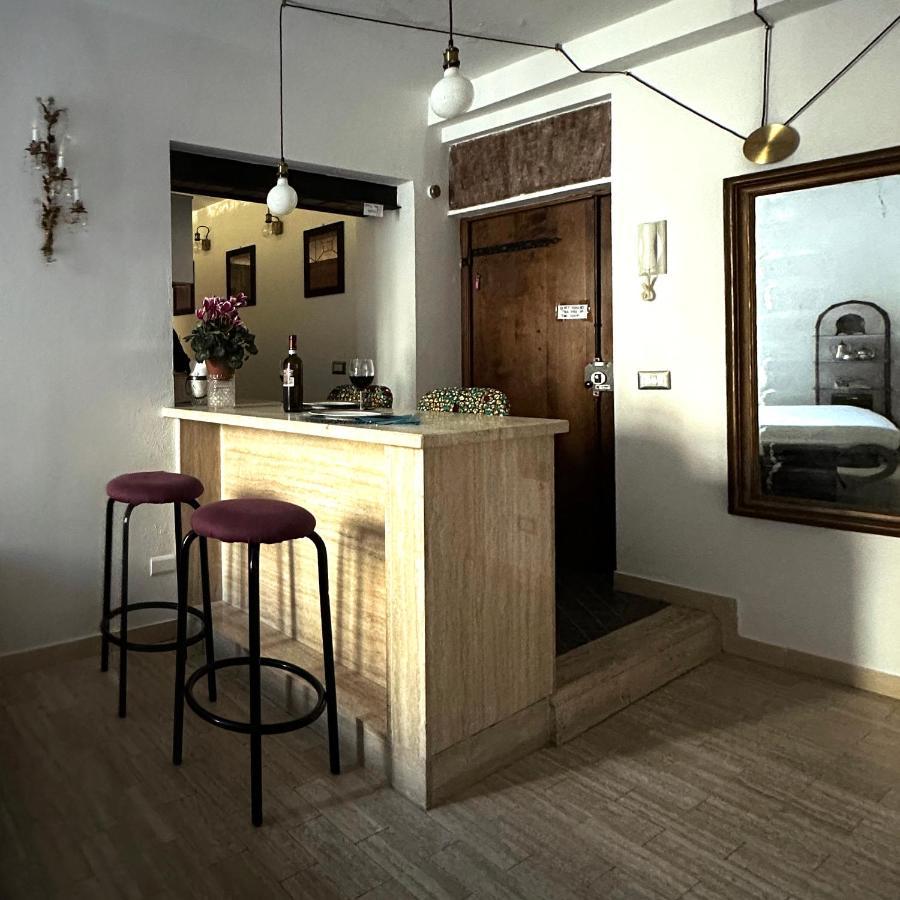 Lovely Apartment In Via Della Scala, Trastevere Rom Exteriör bild