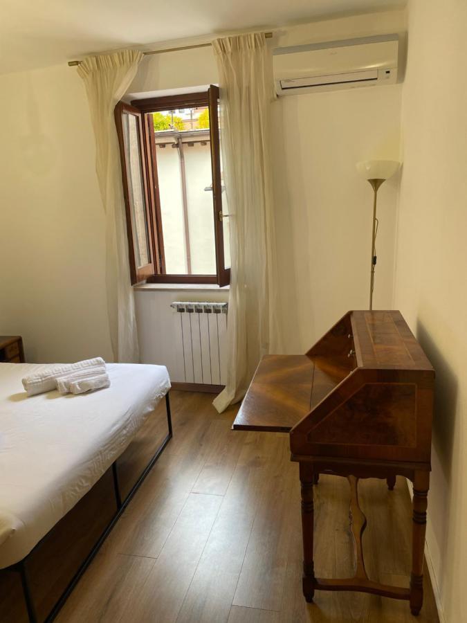 Lovely Apartment In Via Della Scala, Trastevere Rom Exteriör bild
